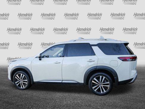 Used 2024 Nissan Pathfinder Platinum w/ Cargo Package image 7
