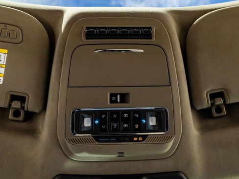 Used 2026 Ford F450 Platinum w/ Platinum Plus Package image 26