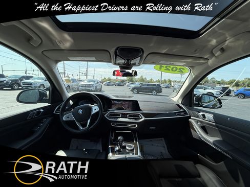 Used 2021 BMW X7 xDrive40i w/ Cold Weather Package image 18