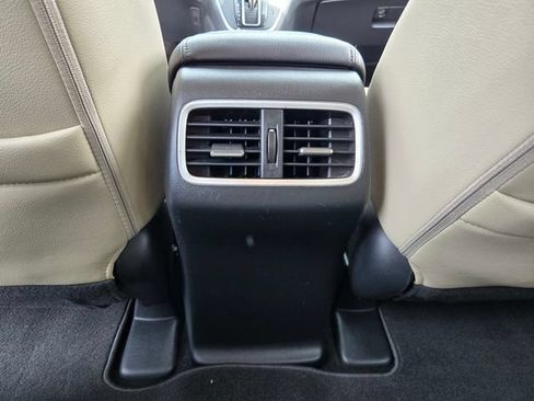 Used 2016 Honda CR-V Touring image 13