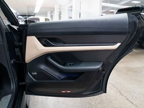 Used 2020 Porsche Taycan Turbo image 22