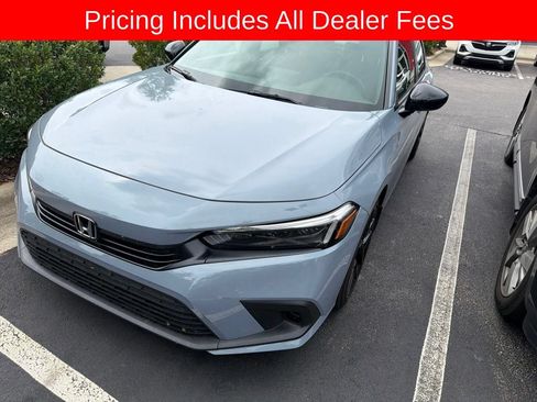 Used 2024 Honda Civic Sport image 2