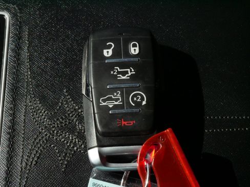 Used 2019 RAM 1500 Limited image 35