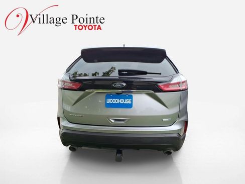 Used 2020 Ford Edge SE AWD/4WD image 3