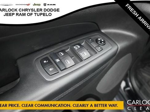 Used 2020 Jeep Grand Cherokee Laredo AWD/4WD image 15