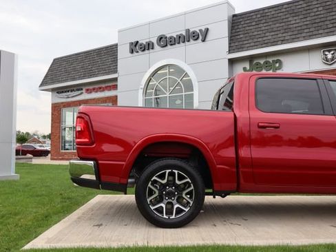Used 2026 RAM 1500 Laramie AWD/4WD image 38
