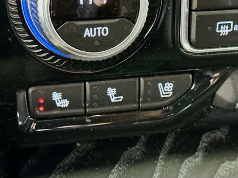 Certified 2024 GMC Yukon XL Denali w/ Max Trailering Package image 21