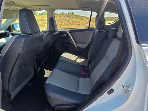 Used 2014 Toyota RAV4 Limited AWD/4WD image 14