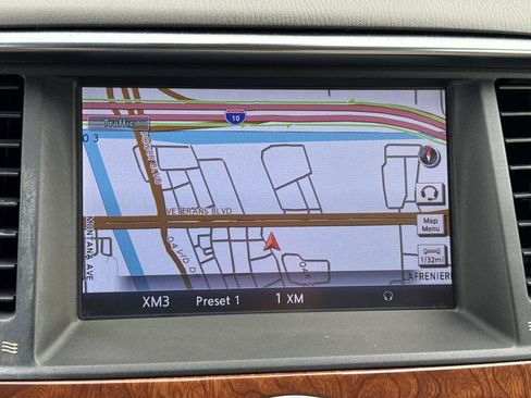 Used 2017 INFINITI QX80 2WD w/ Deluxe Technology Package image 27