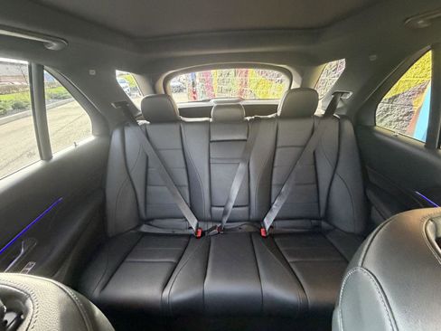 Used 2023 Mercedes-Benz GLE 350 4MATIC w/ AMG Line Exterior image 10