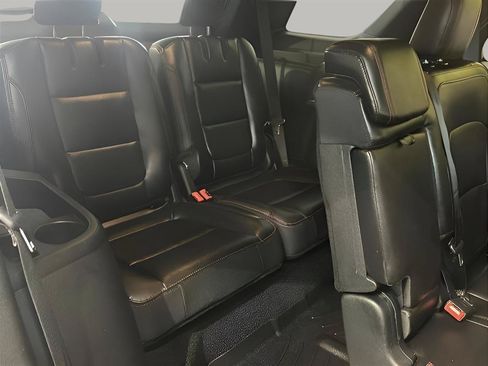 Used 2018 Ford Explorer Sport AWD/4WD image 22