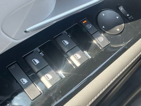 New 2025 Hyundai Tucson Limited image 21