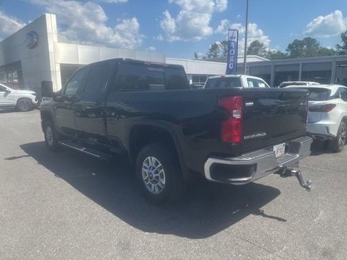 Used 2024 Chevrolet Silverado 2500 LT w/ Convenience Package AWD/4WD image 6