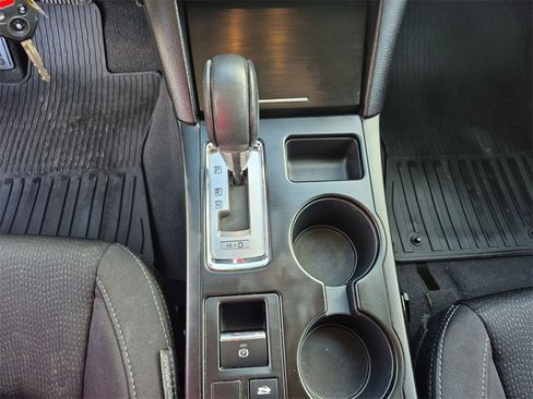 Used 2017 Subaru Legacy 2.5i Premium image 26