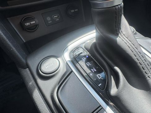Used 2018 Hyundai Kona SE AWD/4WD image 34