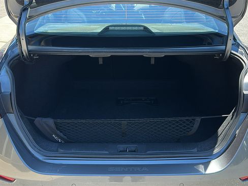 Certified 2023 Nissan Sentra SR w/ Trunk Package FWD image 7