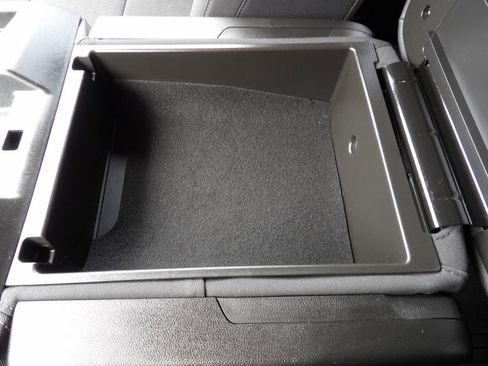 Used 2021 Chevrolet Silverado 1500 LT image 27