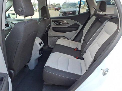 Used 2023 GMC Terrain SLE w/ Driver Convenience Package image 21