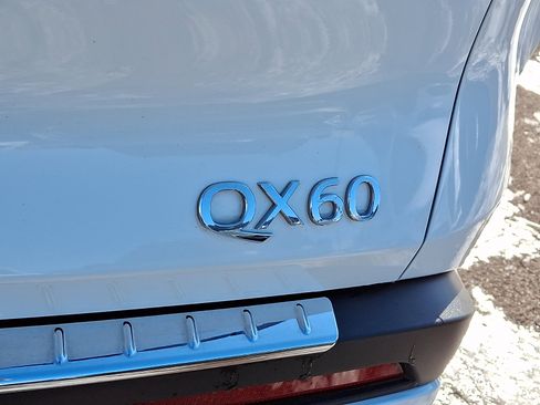 Certified 2023 INFINITI QX60 Sensory w/ Vision Package image 31