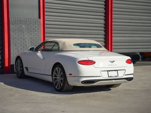 Used 2020 Bentley Continental GT image 10