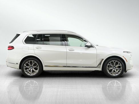 Used 2023 BMW X7 xDrive40i w/ Executive Package AWD/4WD image 6