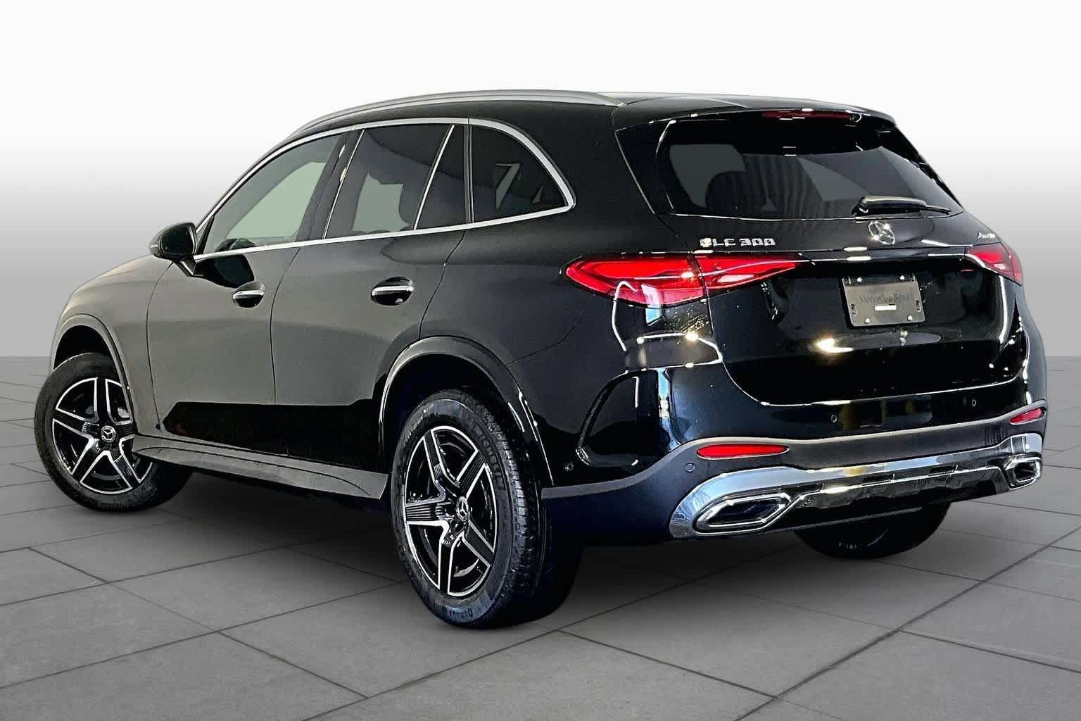 New 2026 Mercedes-Benz GLC 300 4MATIC image 3
