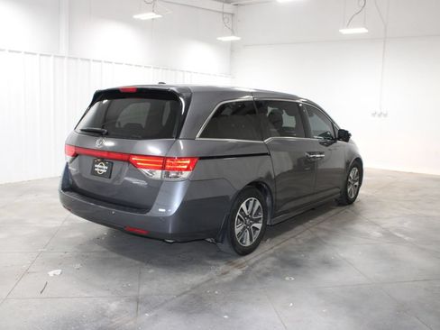 Used 2014 Honda Odyssey Touring image 9
