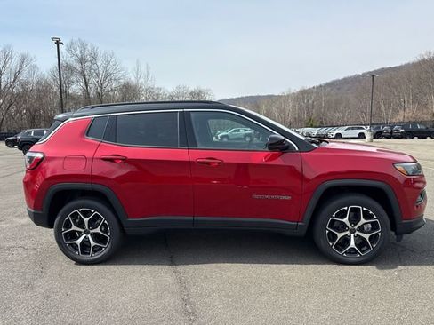 New 2026 Jeep Compass Limited image 8