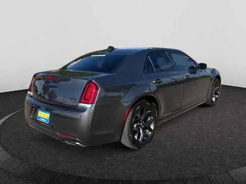 Used 2020 Chrysler 300 Touring w/ Sport Appearance Package RWD image 6