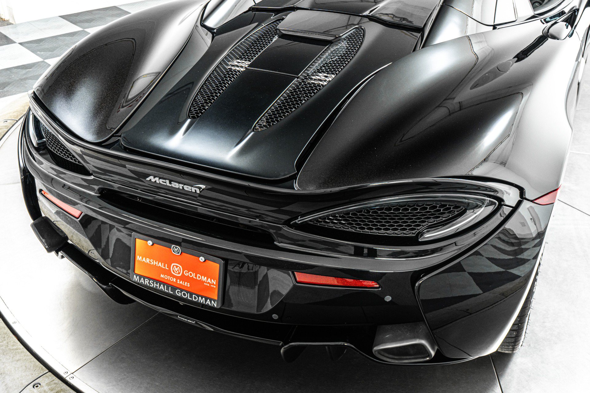 Used 2020 McLaren 570S Spider RWD image 32