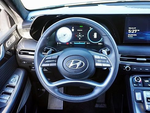 Certified 2025 Hyundai Palisade Calligraphy AWD/4WD image 23