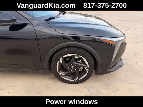 Used 2025 Kia K4 EX image 11