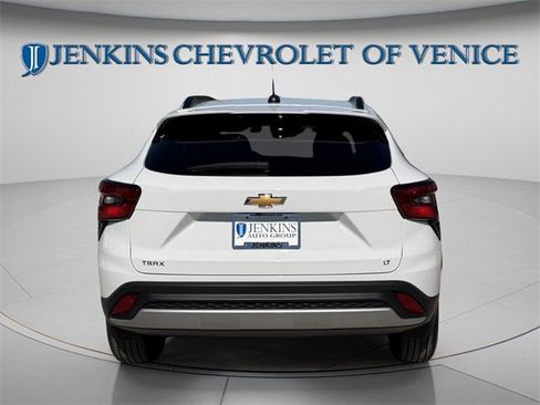 New 2026 Chevrolet Trax LT w/ Driver Confidence Package image 6