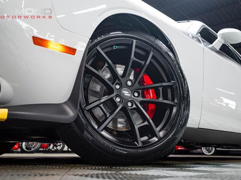 Used 2023 Dodge Challenger R/T w/ T/A Package image 8