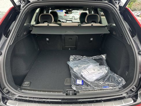 New 2026 Volvo XC60 B5 Core image 18