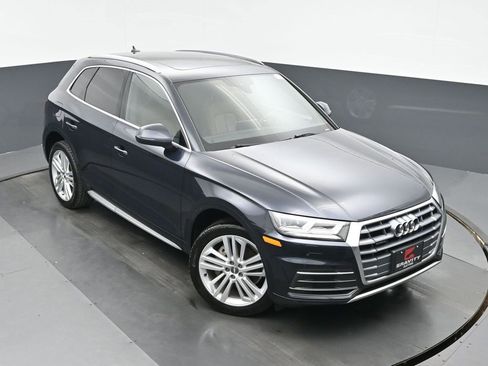 Used 2020 Audi Q5 2.0T Premium Plus w/ Premium Plus Package image 31