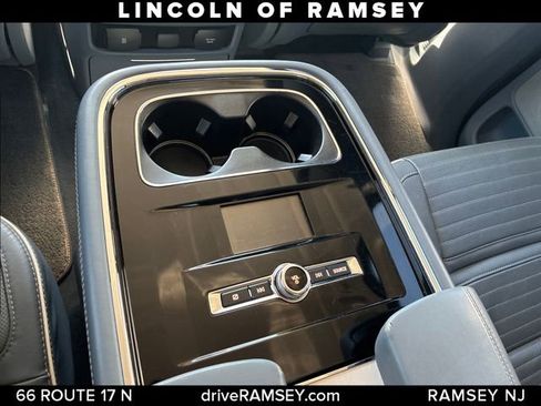 Used 2020 Lincoln Navigator Black Label AWD/4WD image 28