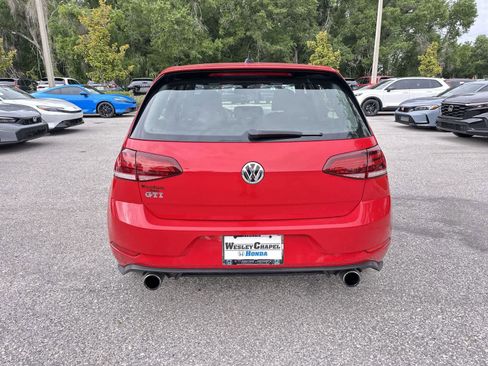 Used 2018 Volkswagen GTI SE w/ SE Leather Package FWD image 4