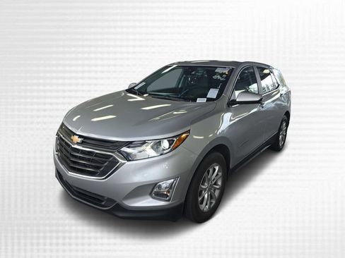 Used 2021 Chevrolet Equinox LT image 2