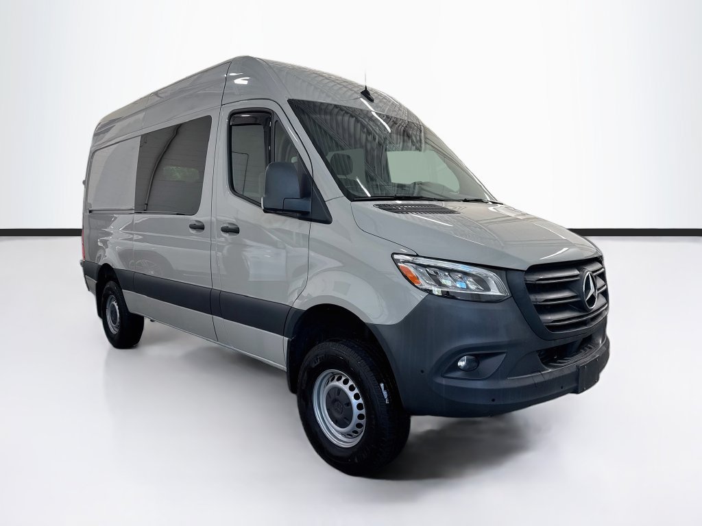 Used 2021 Mercedes-Benz Sprinter 2500 image 3