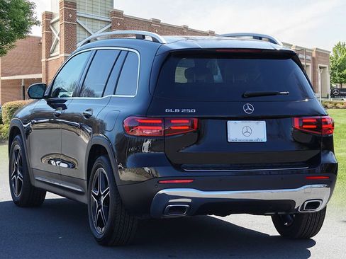 New 2026 Mercedes-Benz GLB 250 image 7