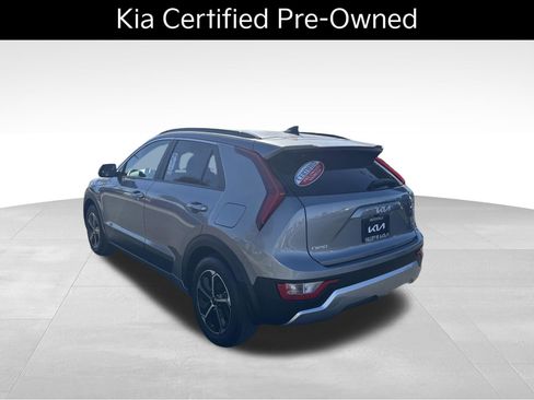 Certified 2025 Kia Niro LX image 22