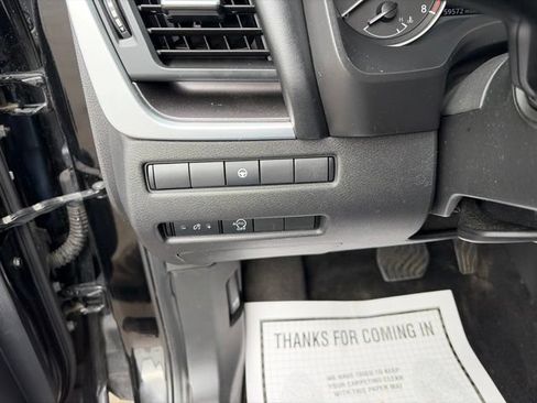 Used 2023 Nissan Rogue SV FWD image 17