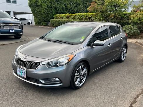 Used 2016 Kia Forte EX w/ EX Premium Technology Package FWD image 3