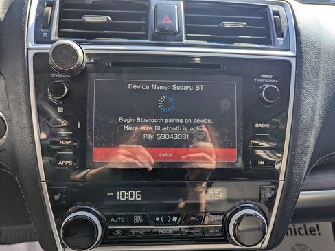 Used 2019 Subaru Outback 2.5i Limited AWD/4WD image 11