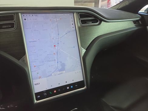 Used 2016 Tesla Model S 70D AWD/4WD image 32
