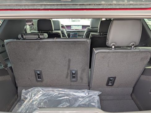 New 2026 Cadillac Escalade Luxury image 30