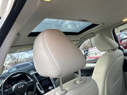 Used 2019 INFINITI Q50 Luxe w/ Essential Package (3.0T Luxe) image 16