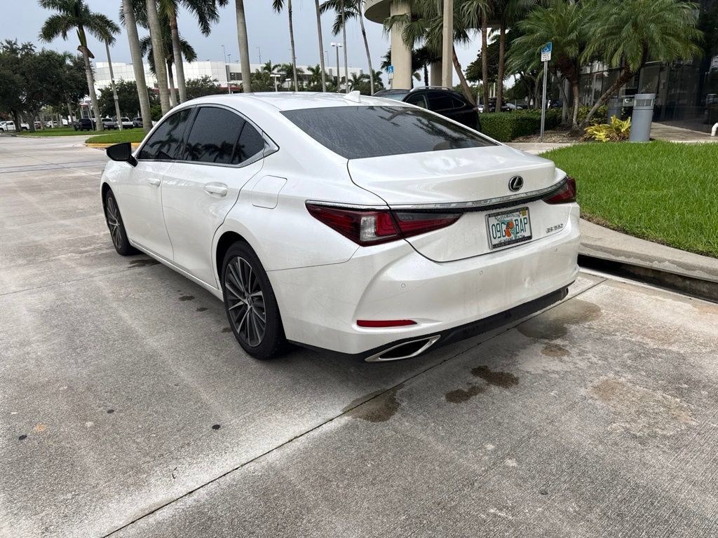 Used 2025 Lexus ES 350 w/ Premium Package FWD image 9