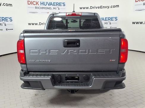 Used 2022 Chevrolet Colorado LT w/ LT Convenience Package AWD/4WD image 5